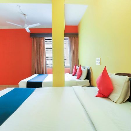 Capital O 71729 Lucky Inn Bangalore Extérieur photo