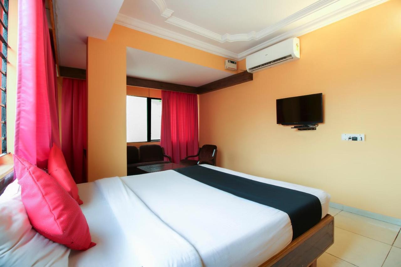 Capital O 71729 Lucky Inn Bangalore Extérieur photo