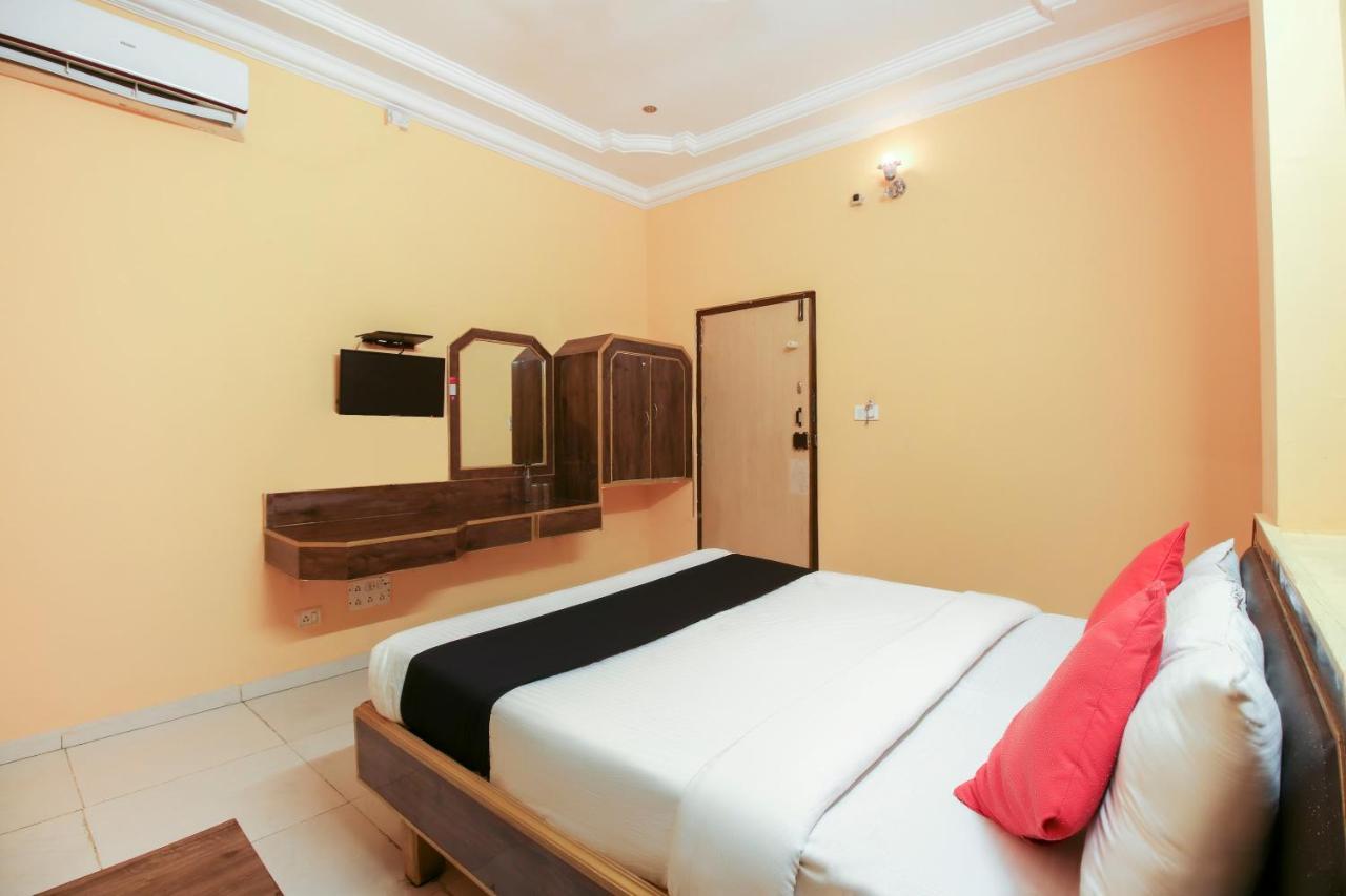 Capital O 71729 Lucky Inn Bangalore Extérieur photo