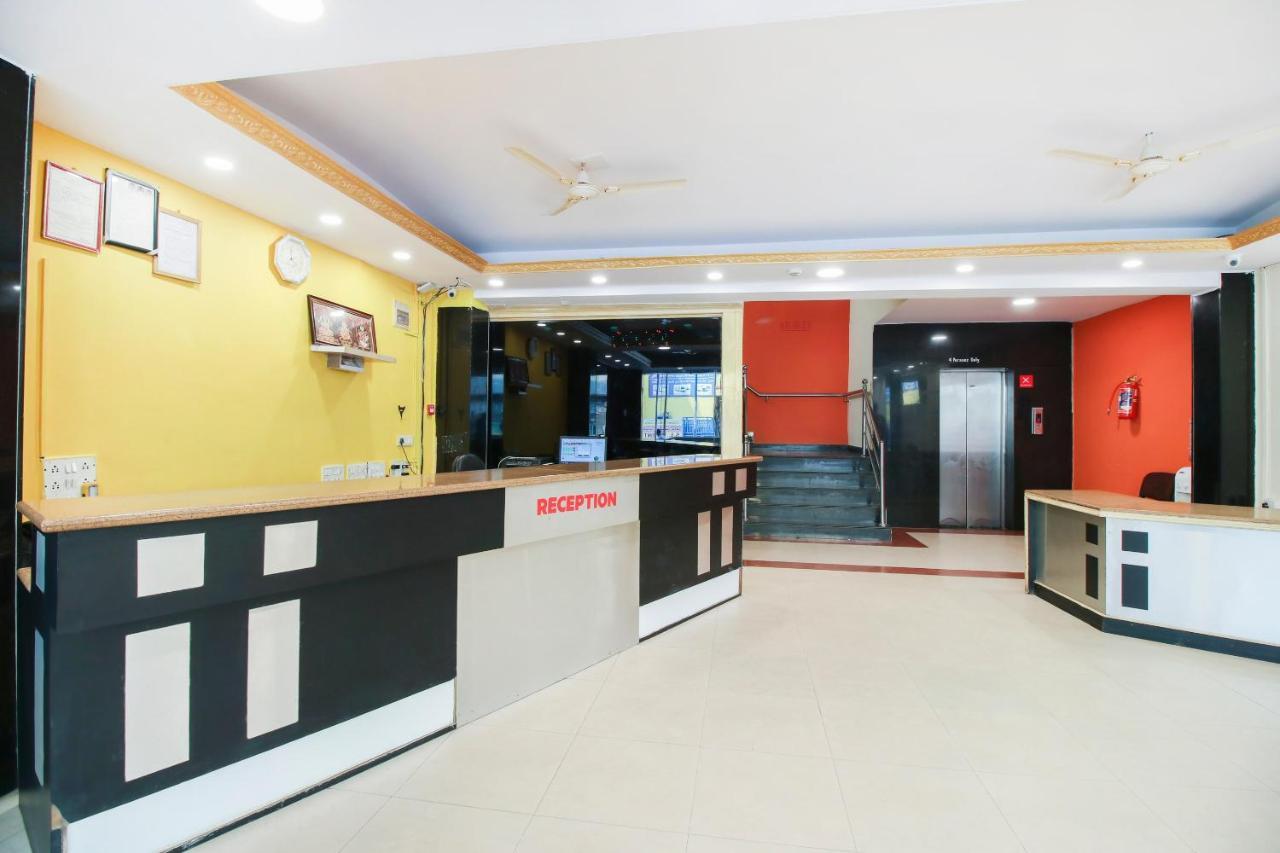 Capital O 71729 Lucky Inn Bangalore Extérieur photo